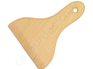 Spatula with beech wood handle for pasta cutting board